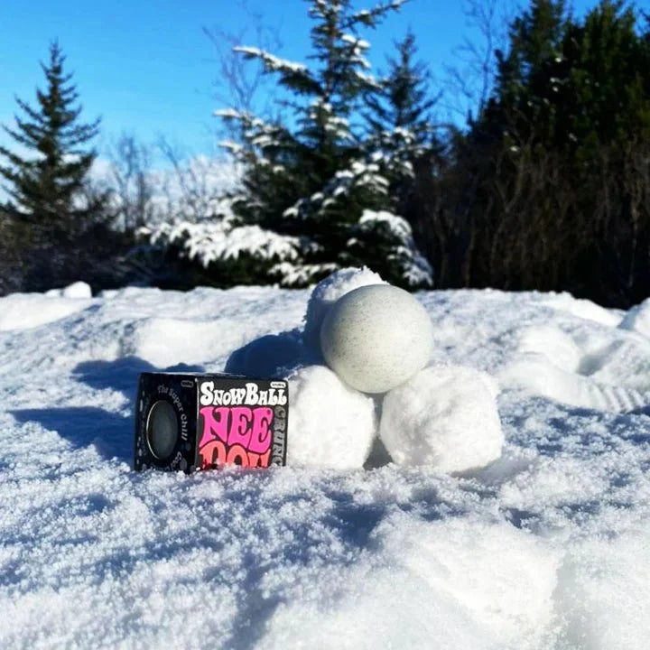 Snowball Crunch NeeDoh – genuine NeeDoh sensory toy, view 4